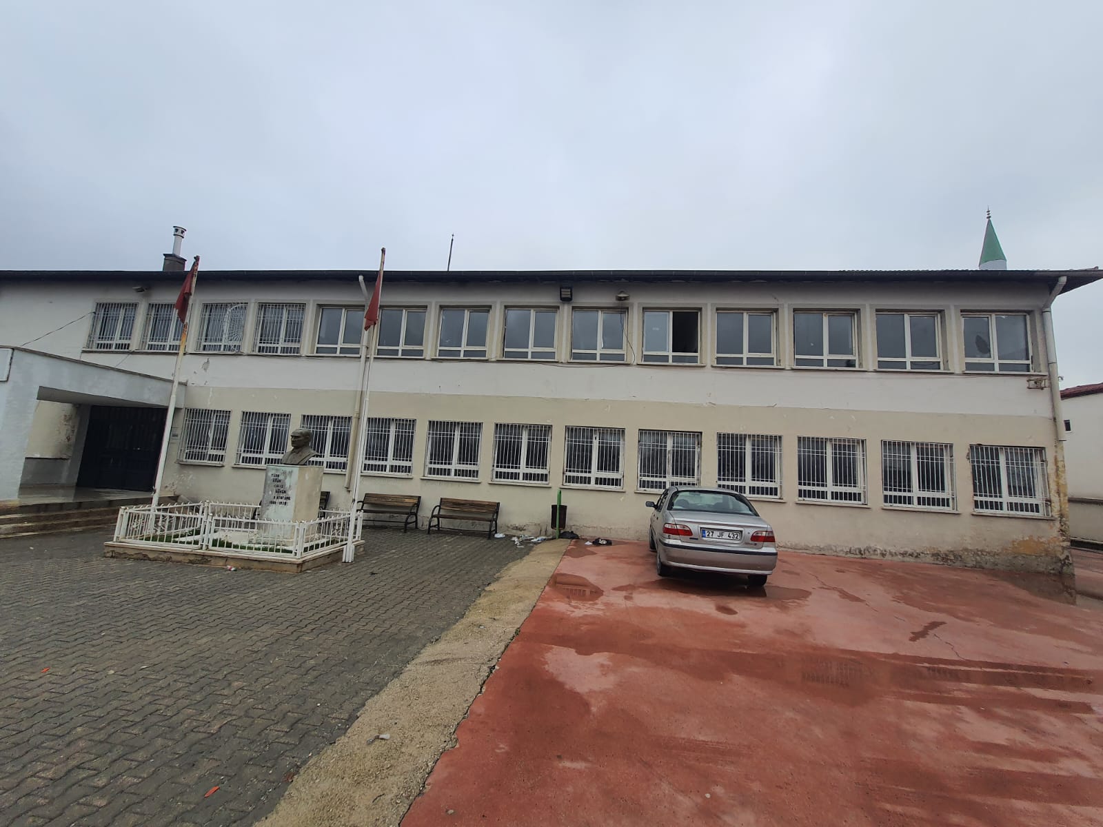 ADİL CEYDELİ İ.H.O OKULU